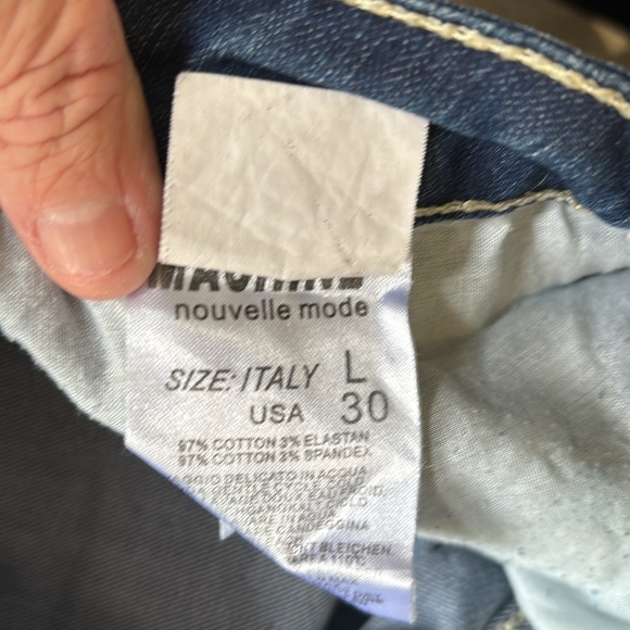 Ladies denim shorts, like new. - Picture 5 of 5